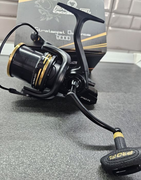 Mulineta PRO FL Strategist Distance 8000 10+1 Rulmenti NEW 2024