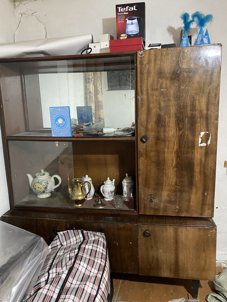 Советский сервант