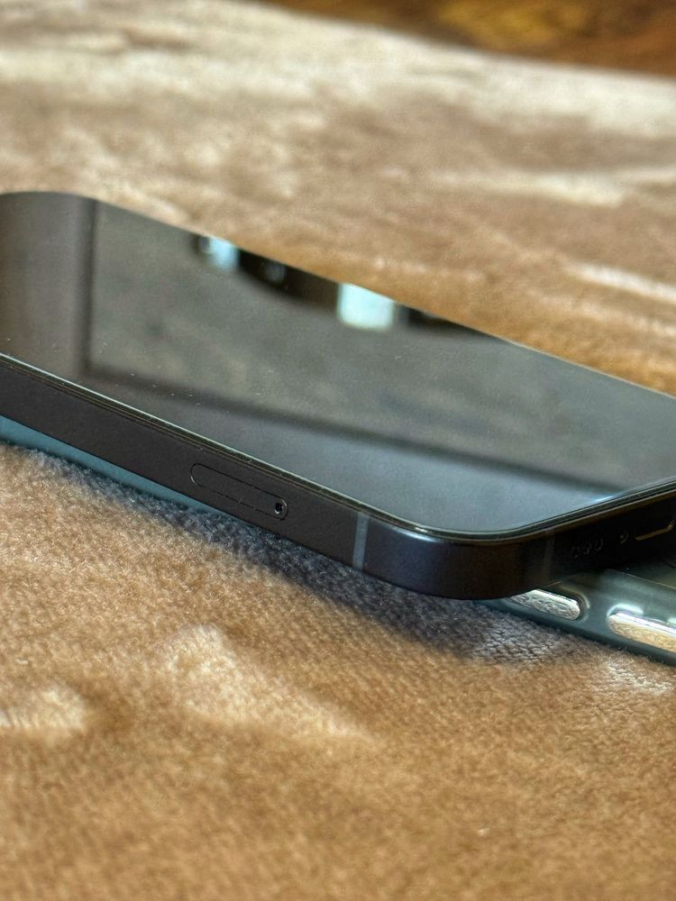 Iphone 12 в отлично състояние