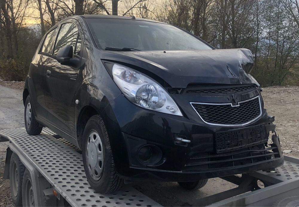 Chevrolet spark 1.0 i на части