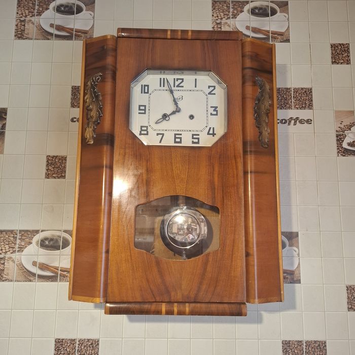 Настенные часы СССР