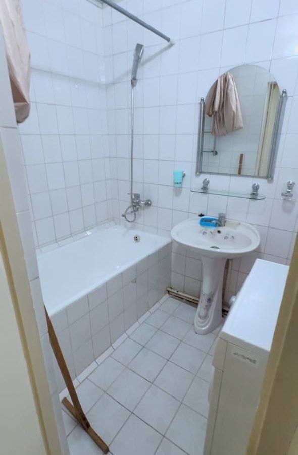 Аренда 2 ком Айбек метро евролукус квартира