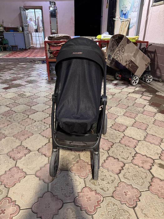 Коляска в хорошем состояний срочно