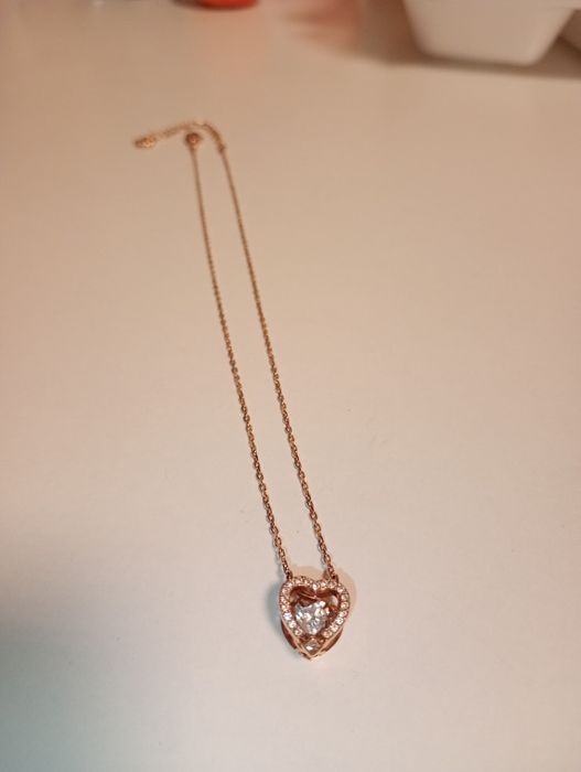 Lanț Swarovski in forma de inimioara cu piatra