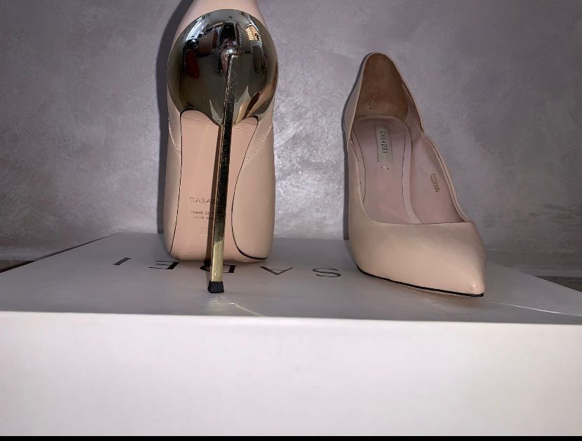 Pantofi cu toc Casadei