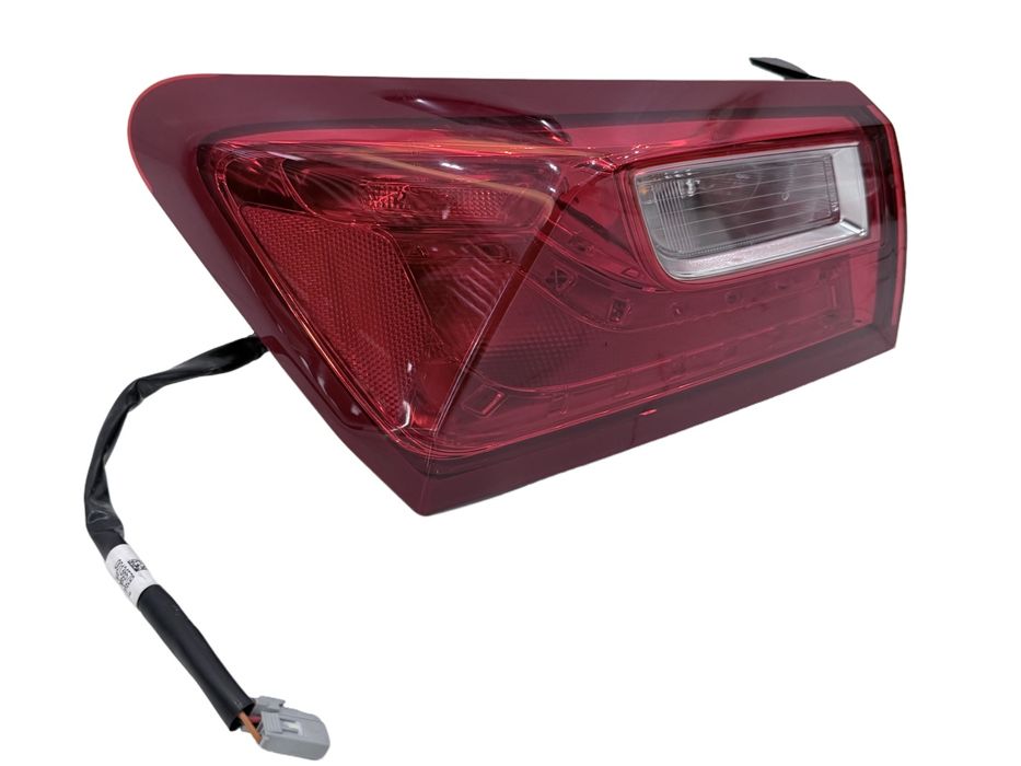 Malibu 2 заводской фара задний