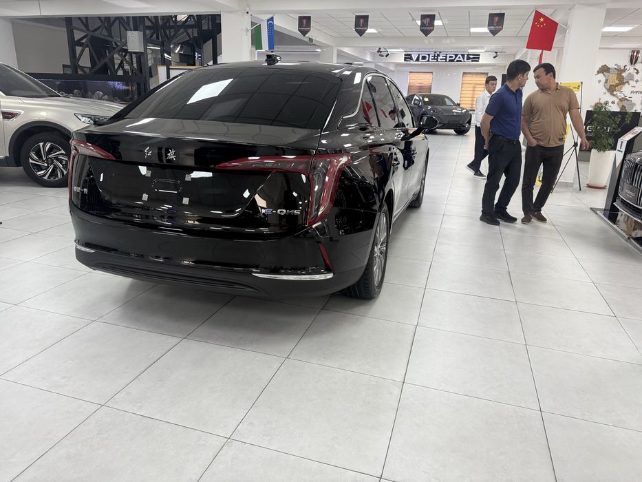 Электрокар 2025 года • Один владелец • 500 км на зарядке