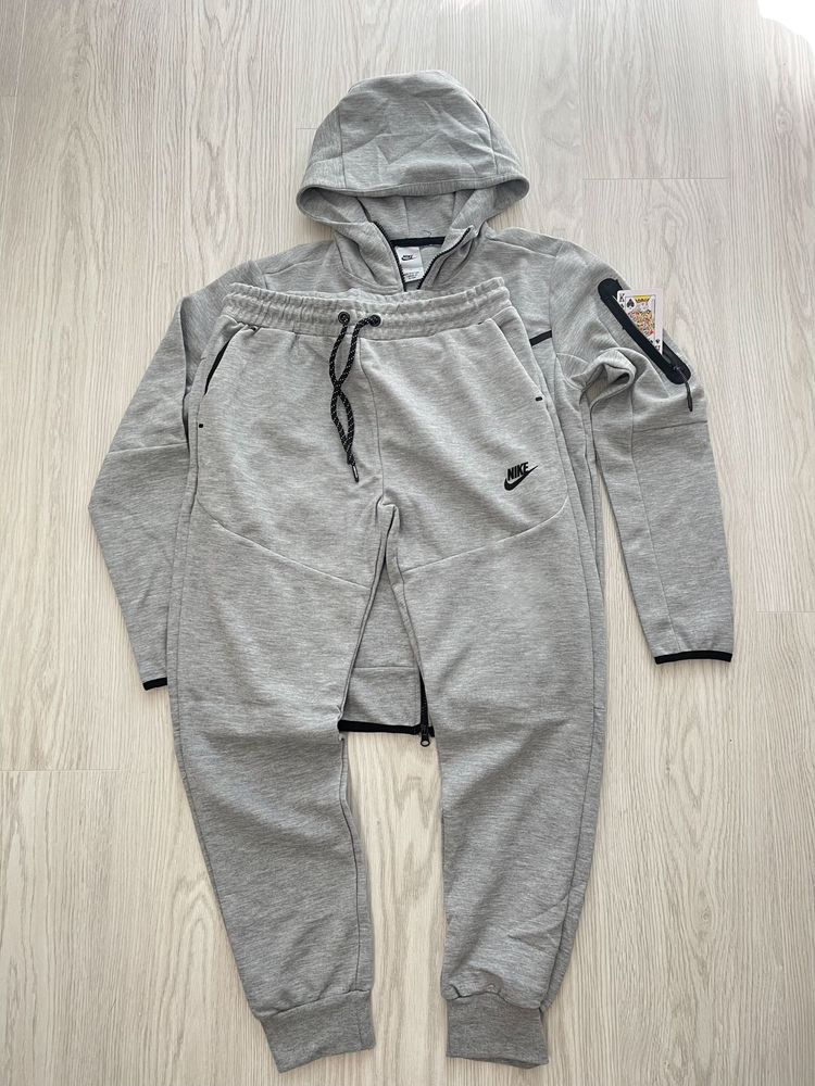 Trening Nike Fleece Rosu&Gri 100% Bumbac