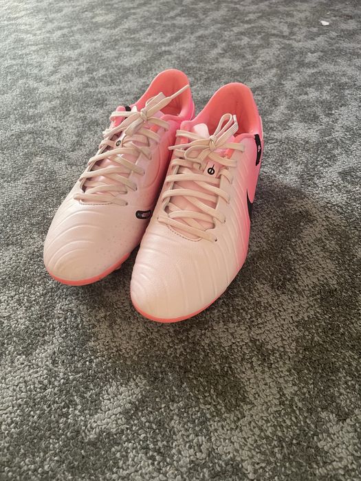 Vand ghete nike tiempo