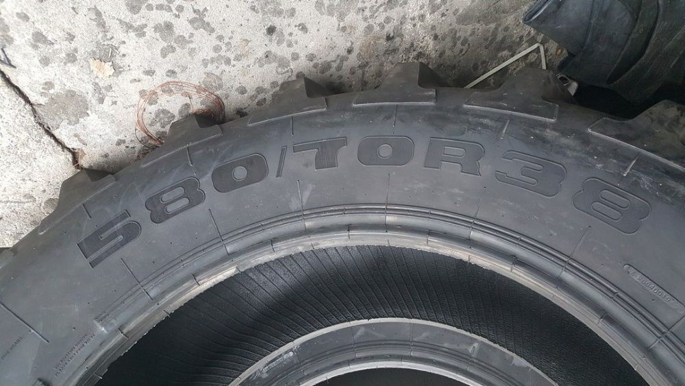 Cauciucuri noi radiale 580/70 R38 pentru tractor spate anvelope TL