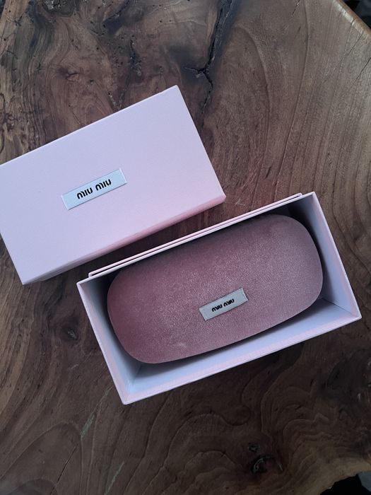 Слънчеви очила Dio*r Botteg*a Celin*e Mi*u Mi*u