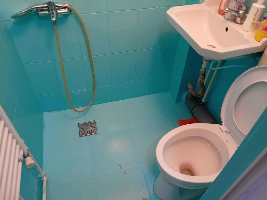 Garsoniera 24mp Piata Maratei etaj 1 centrala termopan renovata baie