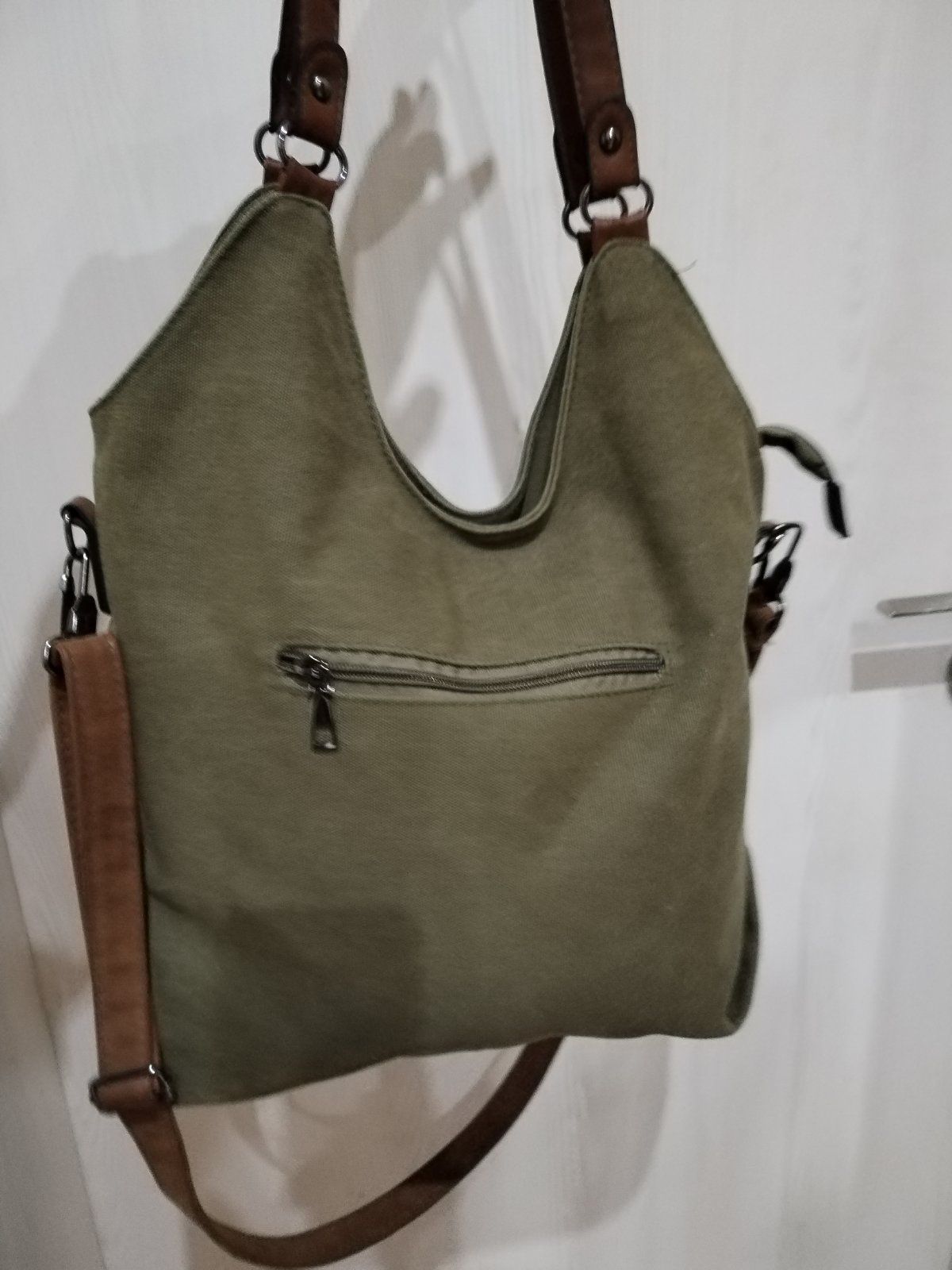 Маслено зелена дамска чанта