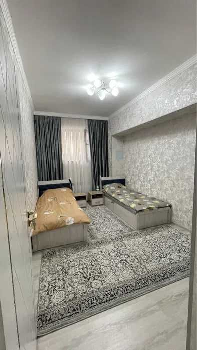Срочно продается квартира 3/1/4 в сергели грен хаус 80 кв,м 83000$