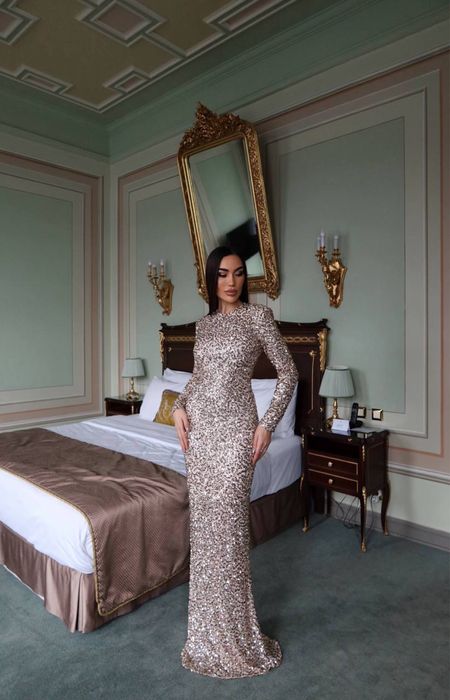 Платье вечернее