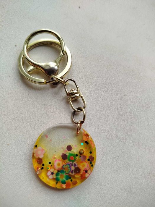 Кулоны и брелок из эпоксидной смолы