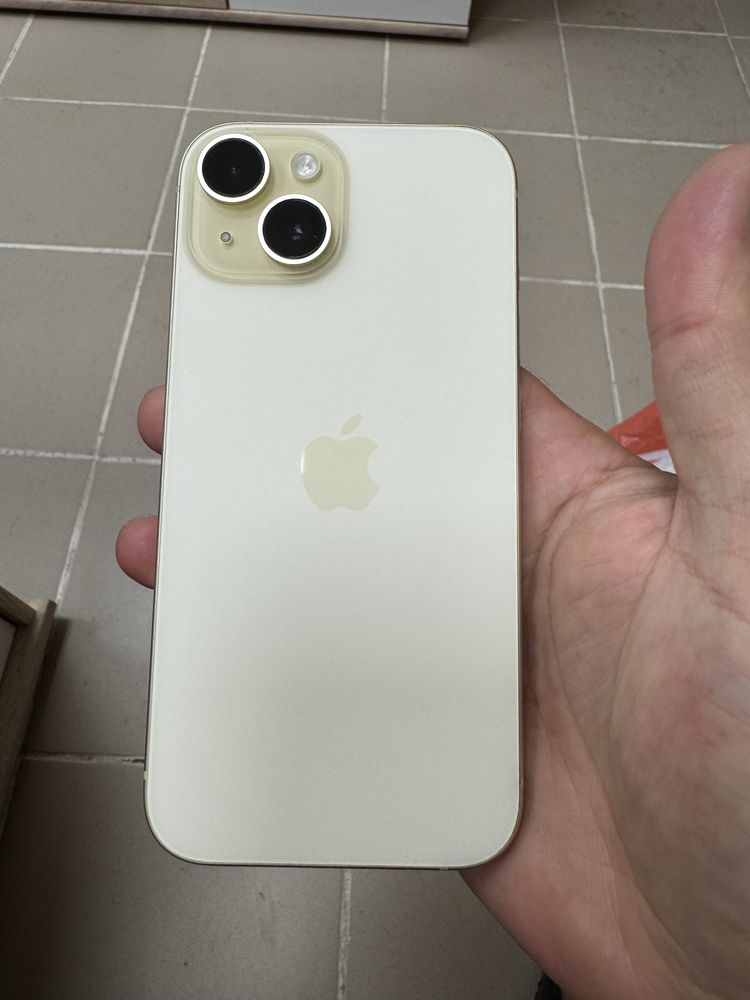 iPhone 15 128gb - отличен