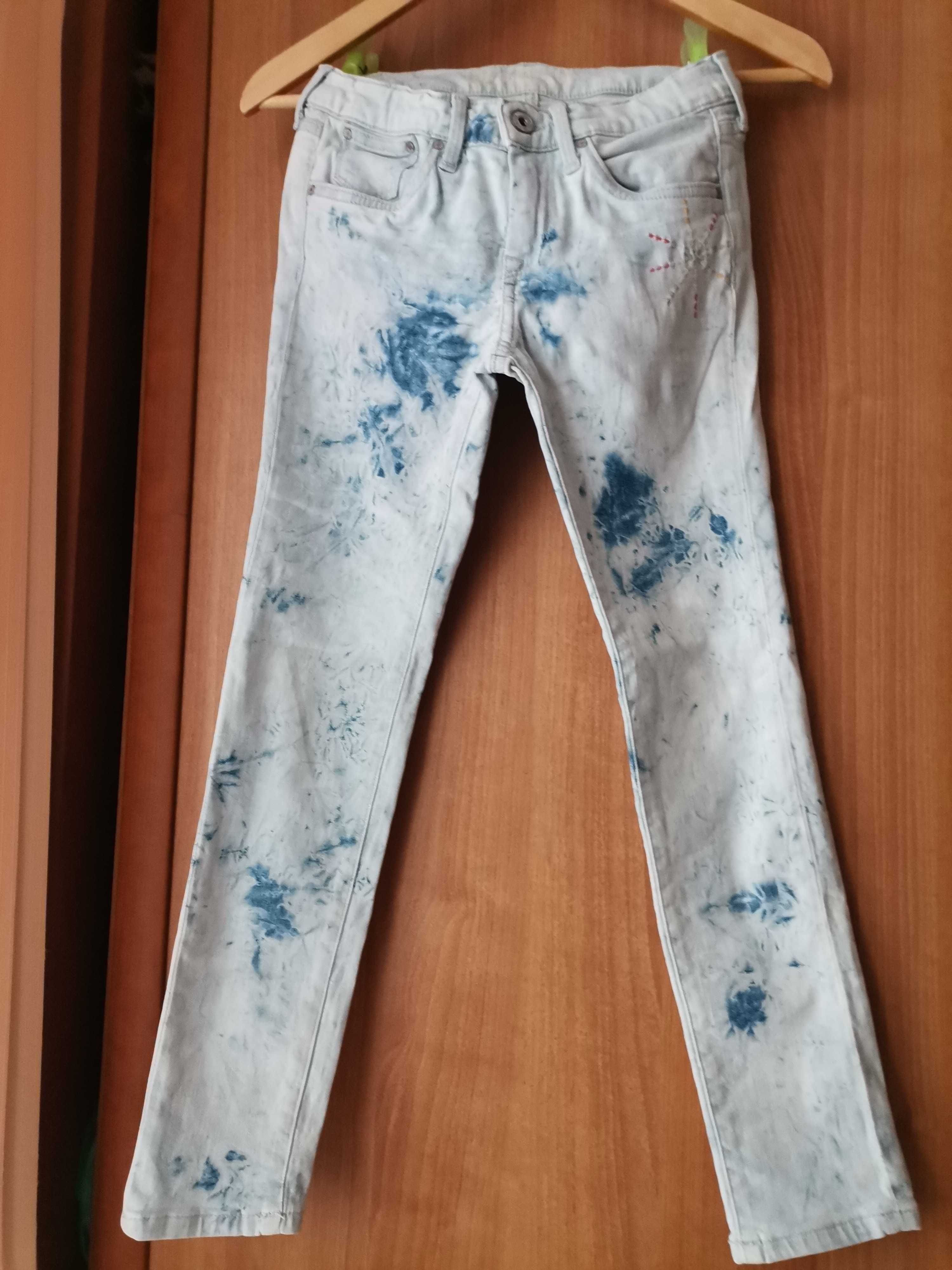 Pepe Jeans и Mango за 12 год.