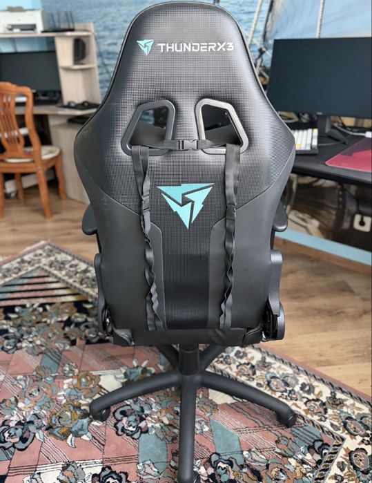 Игровое кресло Thunder X3