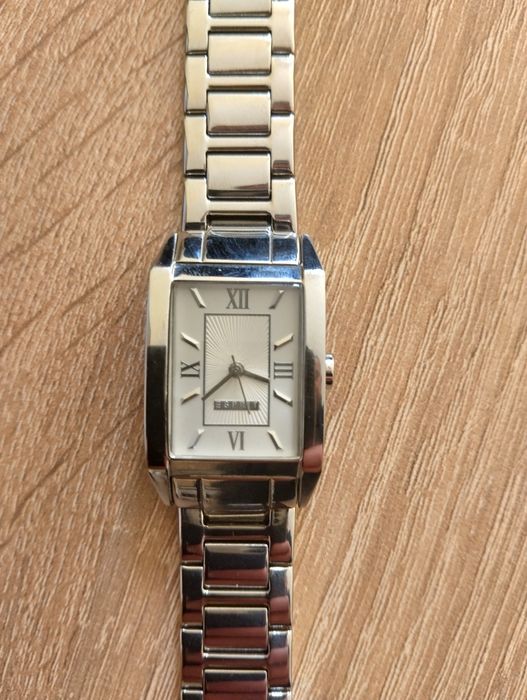 Нов часовник Esprit