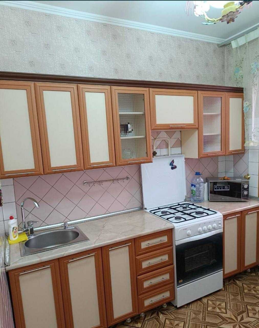 Продаются две квартиры в общем коридоре, ориентир  Яккасарайский РОВД