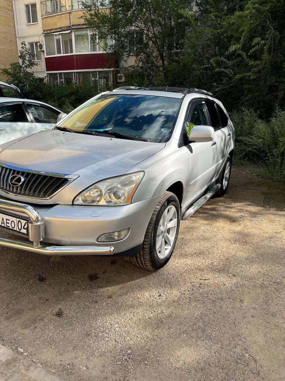Лексус  РХ-350 в идеальном состоянии.