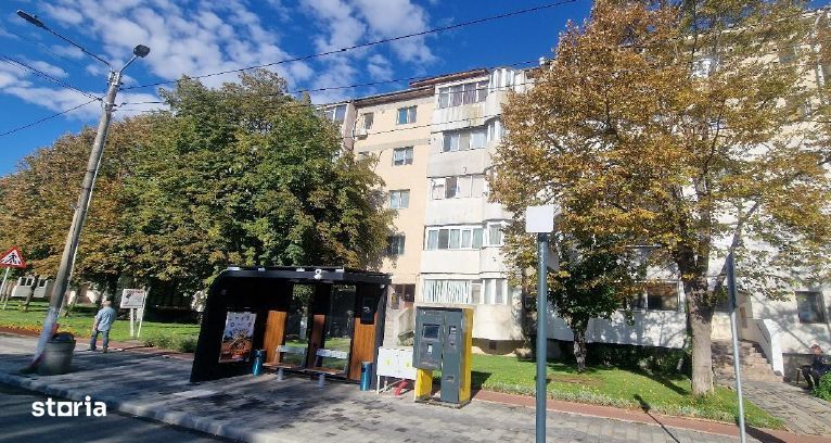 Cota de 3/16 din apartament 3 camere, Loc. Slobozia, Jud. Ialomita