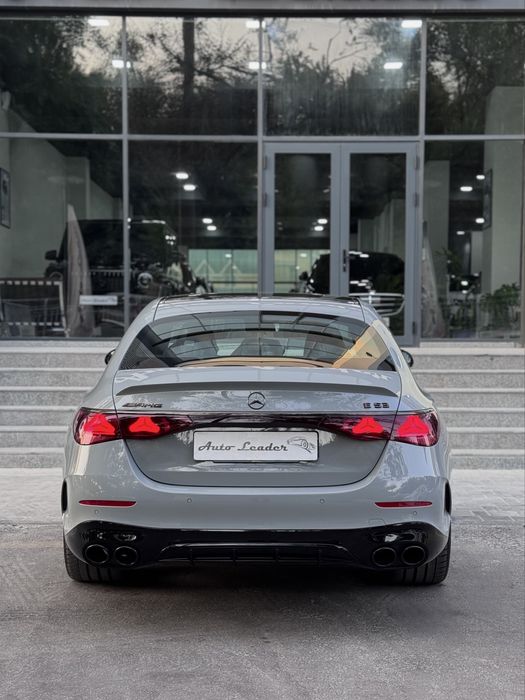 Mercedes Benz W 214 E 53 AMG