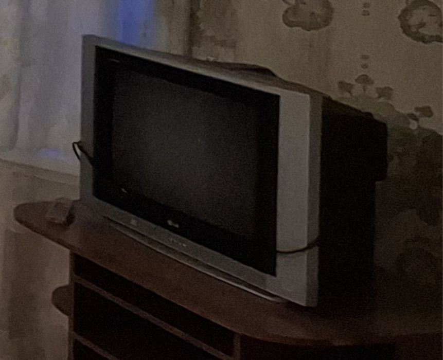 Продам телевизор LG без пульта