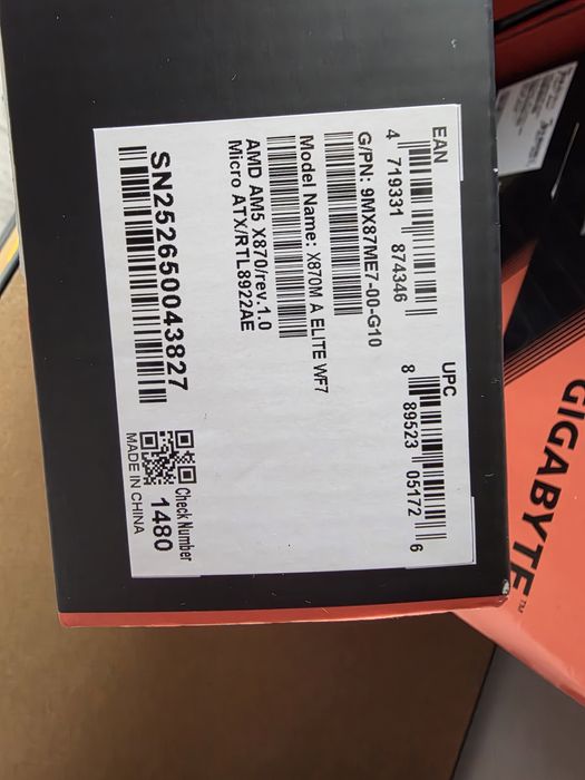 Placa de baza GIGABYTE X870 GAMING X WIFI7, AM5, DDR5, Wi-Fi, BT, ATX