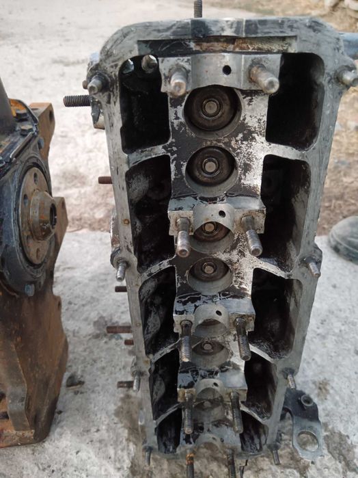 Головка ауди 2.3