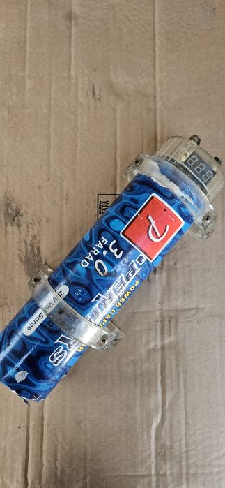 Накопитель для сабвуфера в отличном состояниии.