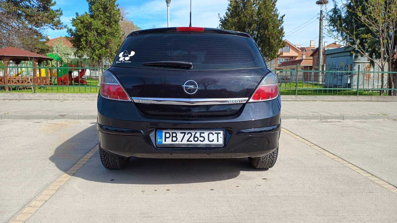 Opel Astra H 1,7. CDTI 125hp 2008г. Дизел