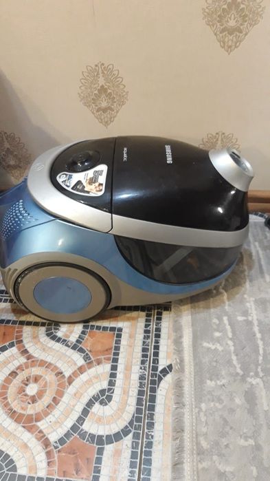 Продам пылесос *