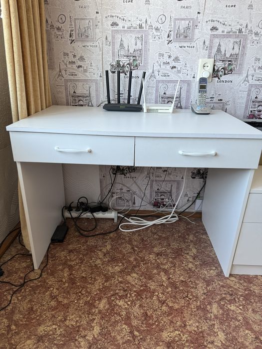 Офисный стол и тумба