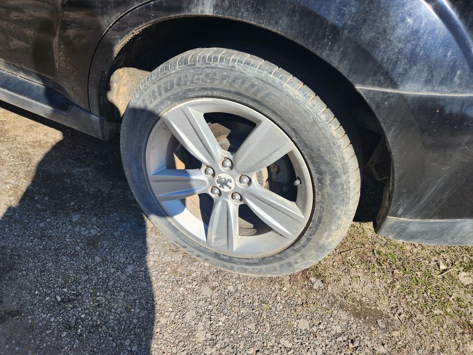 За Части Peugeot 4007 2.2 hdi 2011 година