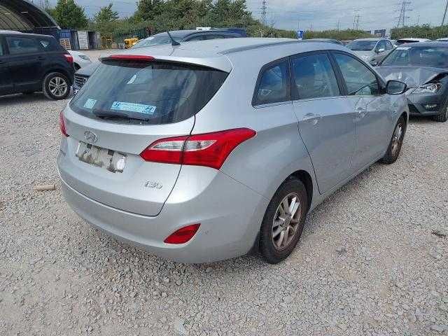 Dezmembrez Hyundai i30 2015 1.6 d 6 tr
