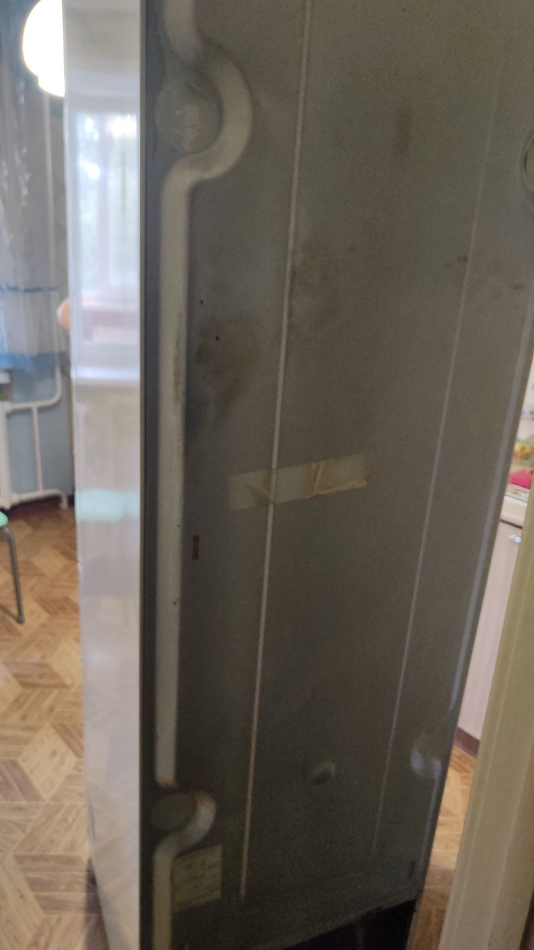 Холодильник LG утечка