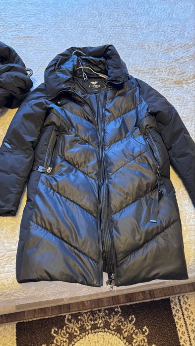 Продам женский пуховик