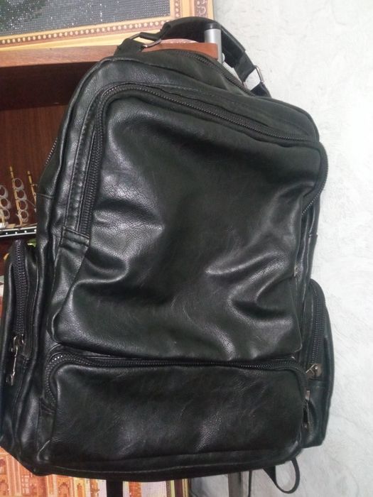 Рюкзак кожаные  офисный