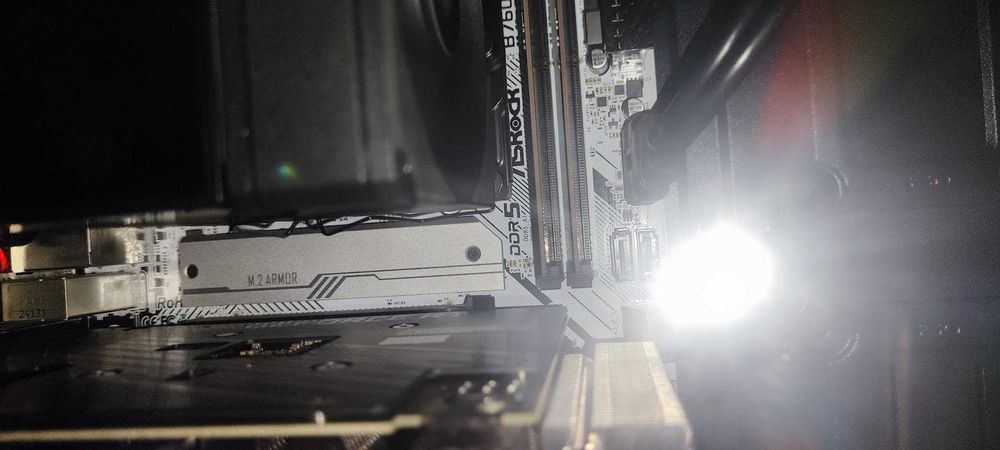 Pc gaming rtx 3050 8 gb i5 13500 14/20 32 gb ram 4800
