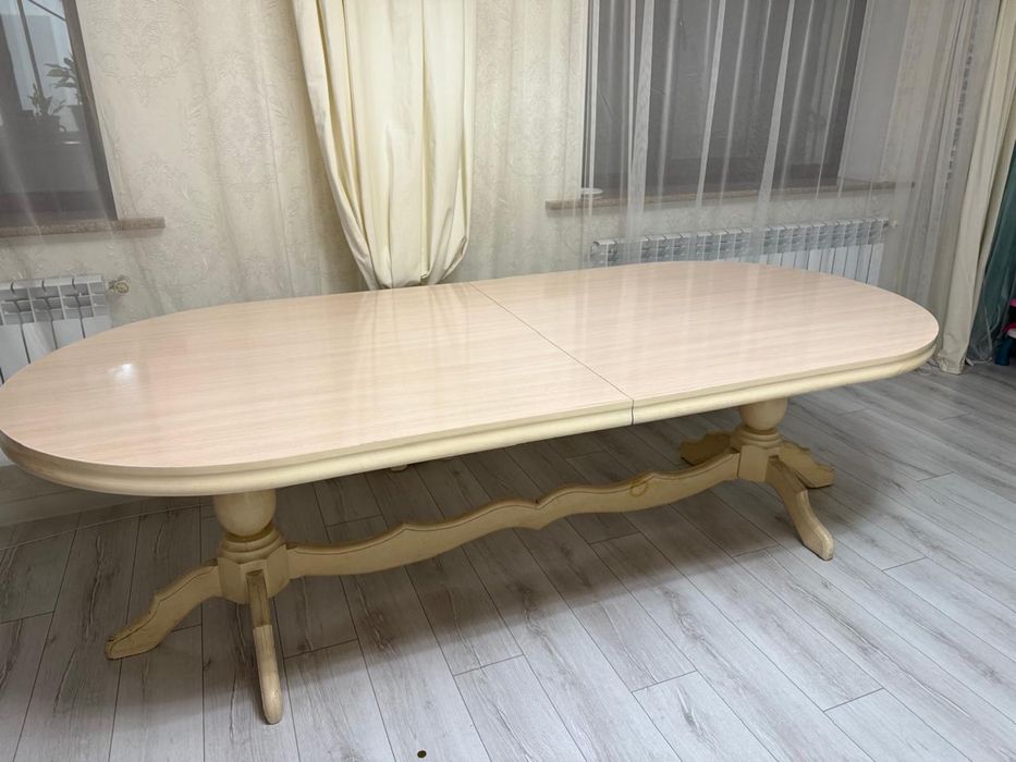 Срочно продам стол размер 2*50