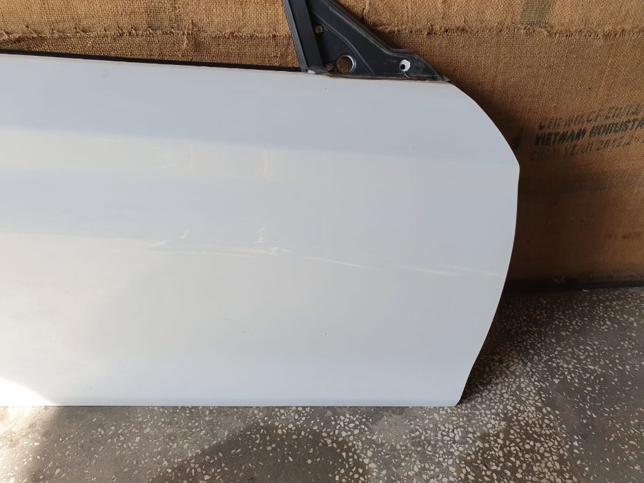 Usa stanga dreapta BMW seria 2 F22 F23 culoare alpinweiss