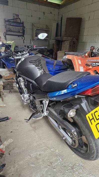 Suzuki bandit 650s (A2)