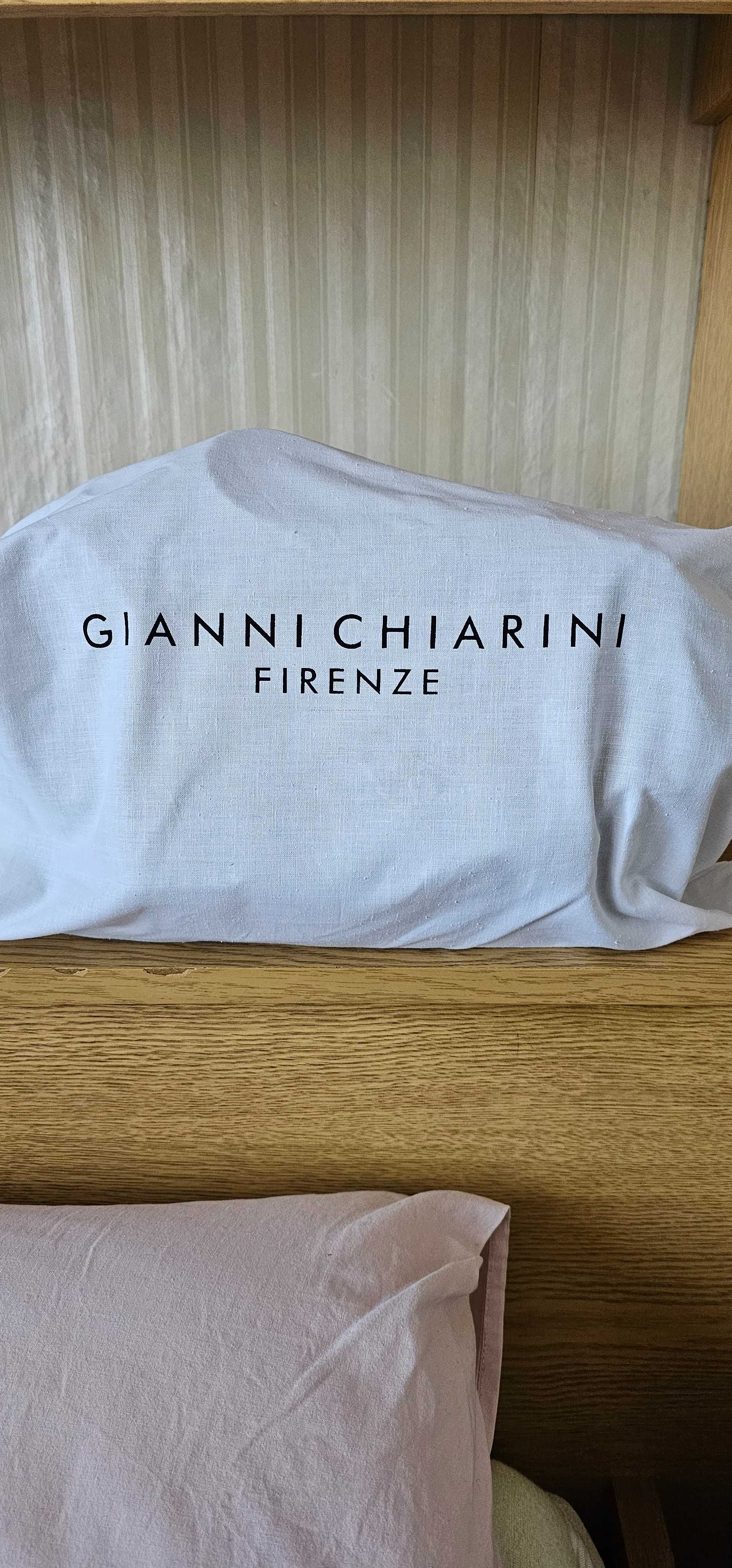 Чанта Gianni Chiarini с етикет