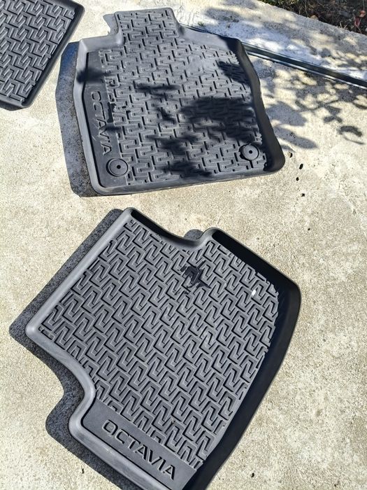 Covorașe de cauciuc Skoda Octavia 3 și VW golf 5 originale