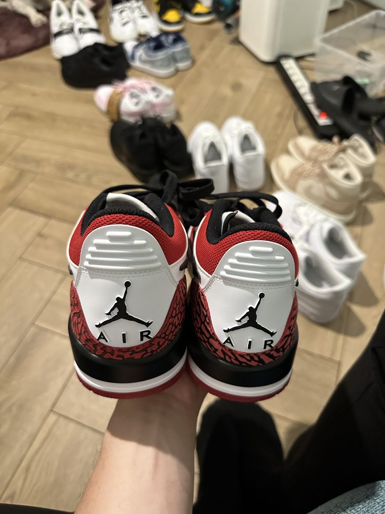 Vand Air Jordan Legacy 312 noi marimea 40