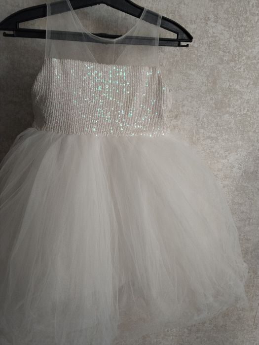 Прокатқа көйлектер