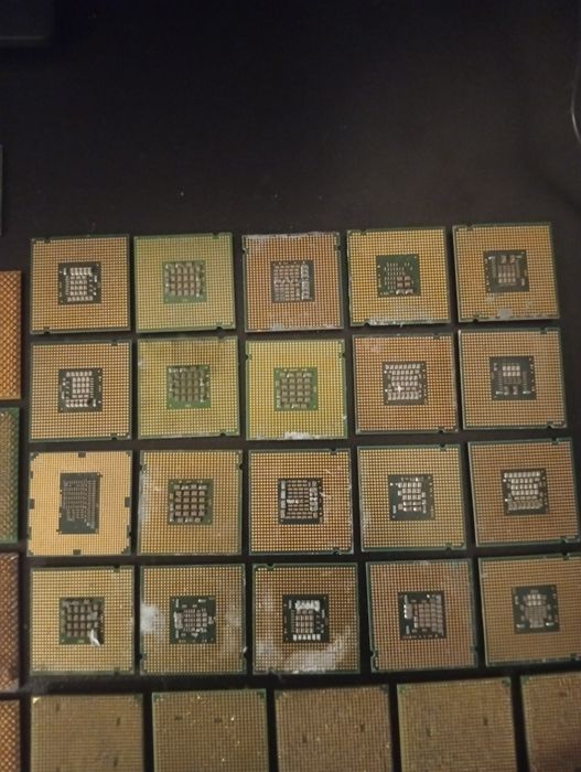 Procesoare PC vechi. Pentru reciclare Diverse modele, cateva funcționa