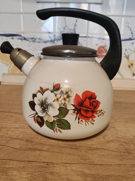 Чайник со свистком